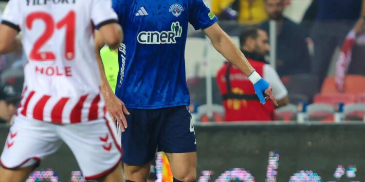 Süper Lig’in kritik maçında şaşırtan sonuç!