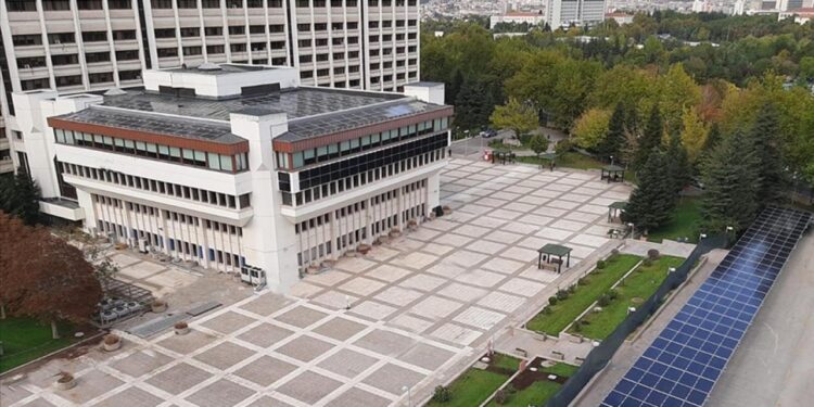 TEDAŞ, 25 kilovat ve altı GES kapasitesi için proje hazırlama uygulamasını hayata geçirdi