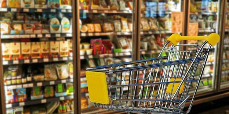 Ticaret ve perakende satış hacmi temmuzda yıllık bazda arttı