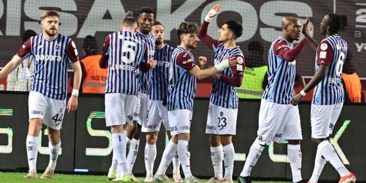 Trabzonspor’da ‘veda’ gibi karar: Yıldız futbolcu resmi maçlara çıkmayacak