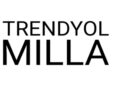 Trendyolmilla yeni sezon koleksiyonunu Esra Bilgiç ile tanıttı