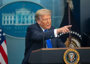 Trump Kanada ile ticaret müzakerelerine son verdi
