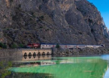 Turistik Karaelmas Treni sonbahar seferlerine başlıyor