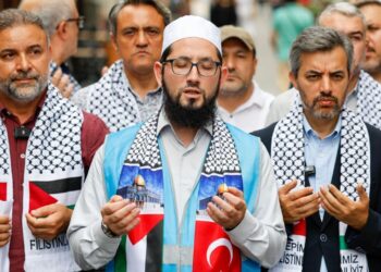 Üsküdar’da 50’yi aşkın esnaftan alkışlanacak Gazze kararı! Gelirlerini bağışlayacaklar