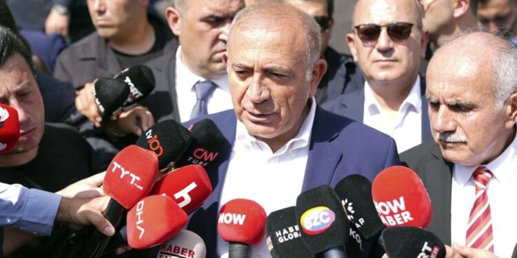 YSK’dan karar! Gürsel Tekin oy kullanamayacak