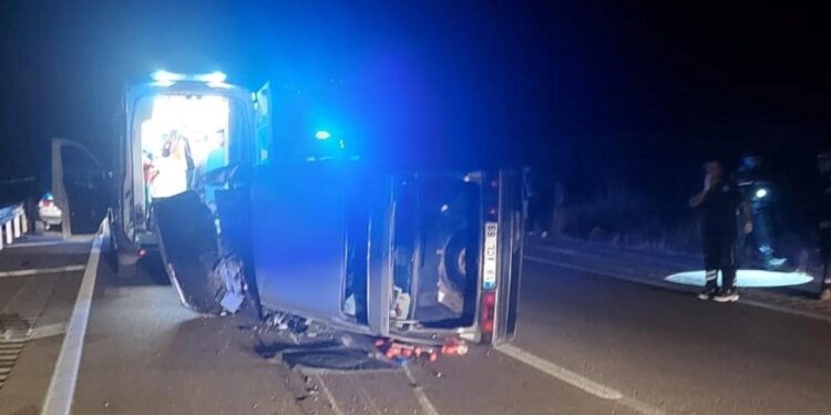 Zincirleme kazada 10 kişi yaralandı! 1 çocuğun hayati riski var