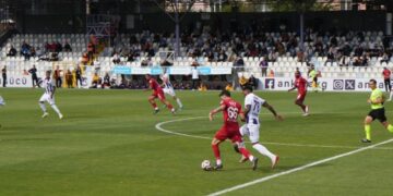 1. Lig’de dramatik maç! 90’da penaltı kaçtı, 3 puan elden kaydı