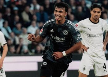 10 gollü çılgın düello: 6-0’dan 6-4’e getirdiler! Milli yıldız boş geçmedi