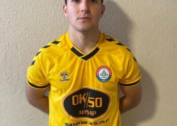 20 yaşındaki kanat 1 maçta 6 gol birden attı