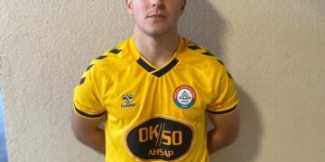 20 yaşındaki kanat 1 maçta 6 gol birden attı