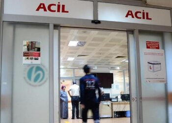 3 yaşındaki çocuğun yemek borusundan 19 mıknatıs çıkarıldı