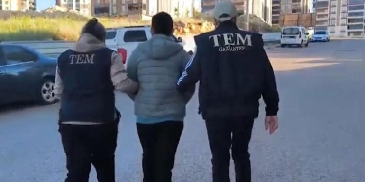 30 ilde FETÖ operasyonu: 64 tutuklama