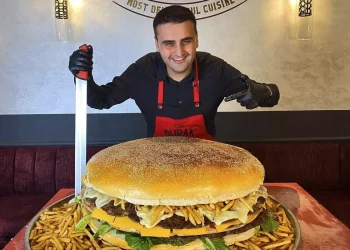 5 Yıl Hapsi İstenen CZN Burak’ın Mahkeme Kararı Açıklandı