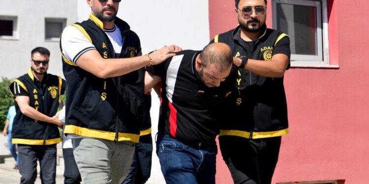 600 bin lira alacağı için husumetlisini öldüren şüpheli, Yunanistan’a kaçarken yakalandı