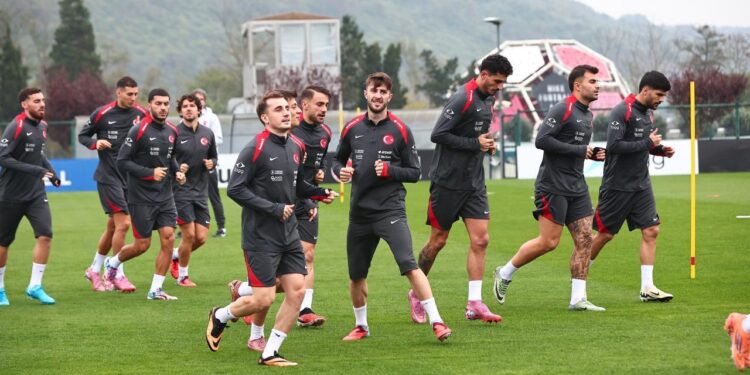 A Milli Futbol Takımı, Bulgaristan maçı hazırlıklarını sürdürdü