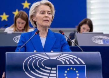 AB Komisyonu Başkanı Rusya’yı Avrupa’ya karşı hibrit savaş yürütmekle suçladı