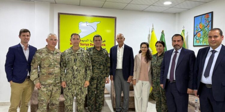 ABD’den dikkat çeken Suriye adımı! Terör örgütü liderine flaş ziyaret!