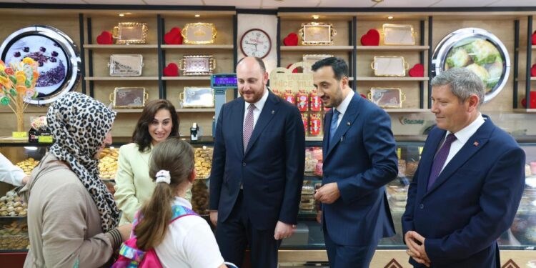 AK Parti Türkiye Yüzyılı buluşmaları için sahaya indi! Bir günde 1700 program