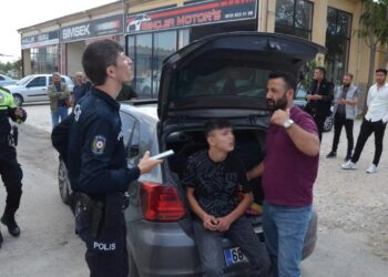 Aksaray’da ‘dur’ ihtarına uymayan sürücü, 14 yaşındaki çocuk çıktı