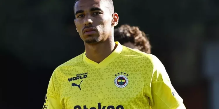 Alexander Djiku’dan Fener’in Rakibine Şok Mesaj: Beni Alın