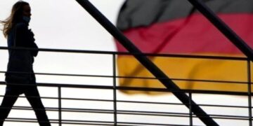 Almanya’da tüketici güveni 3 ay sonra ilk kez yükseldi