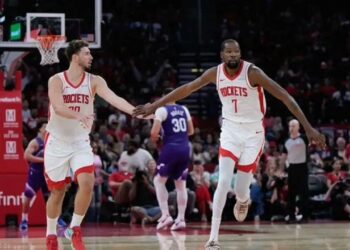 Alperen Şengün double-double yaptı! Efsane isimden övgüyü kaptı