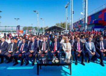 Bakan Bak: “Türk tenisi için önemli bir adım”