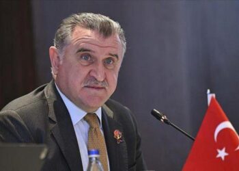 Bakan Bak’tan milli sporculara övgü