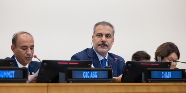 Bakan Fidan’dan dünyaya çağrı: İsrail’i ifşa etmeliyiz!