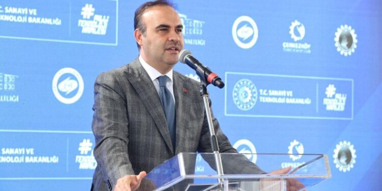 Bakan Kacır: OSB’lerde yatırım alanlarına rekor başvuru