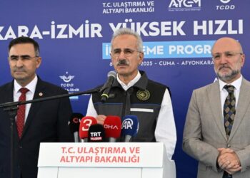 Bakan Uraloğlu açıkladı: Seyahat süresi 1 saat 40 dakikaya düşecek