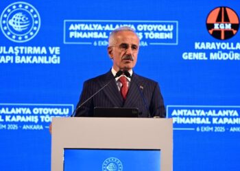 Bakan Uraloğlu duyurdu! Bölgede trafik çilesi sona erecek! 17,7 milyar lira tasarruf…