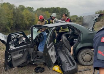 Bartın’dan acı haber geldi! Otomobille tır çarpıştı: Karı koca öldü, 1 kişi yaralandı
