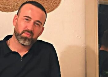 Başına dayadığı silahı boş zannetti! Eski başkan hayatını kaybetti