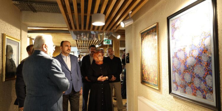 Başkan Altay’dan Konya turu: Sergileri ve esnafı ziyaret etti!