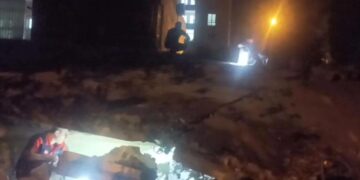 Batman’da 2 katlı bina çöktü