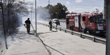 Bayrampaşa Metris Cezaevi’nin yanında korkutan yangın