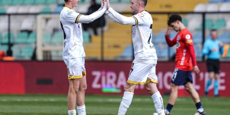 Bedavaya geldiği 1. Lig’de fırtınalar estiriyor: Tam 4 gol attı