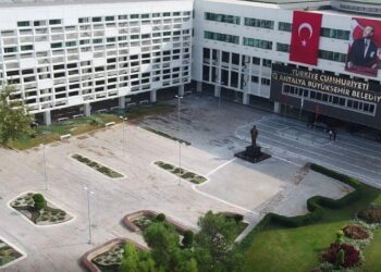 Belediyede rüşvet çarkı! Milyonlar siyah poşetlerle taşınmış! Muharrem İnce iddiası