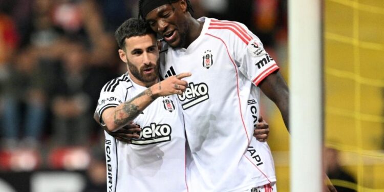 Beşiktaş, Galatasaray’ın serisini 13 dakikada bitirdi