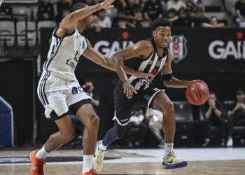 Beşiktaş, İngiliz takımını farka boğdu