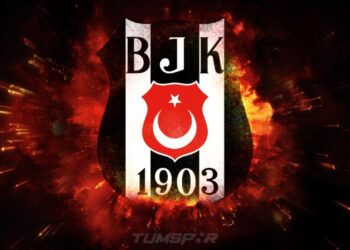 Beşiktaş yeni formasını tanıttı!