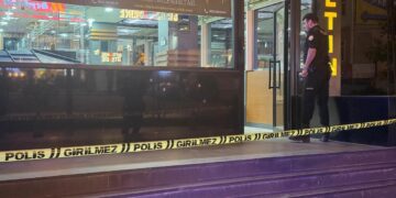 Beylikdüzü’nde kuyumcuya silahlı saldır