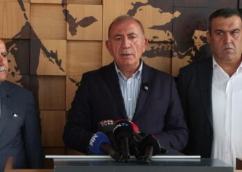 CHP’de kongre yapıldı: Gürsel Tekin’den ilk açıklama