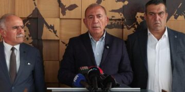 CHP’de kongre yapıldı: Gürsel Tekin’den ilk açıklama