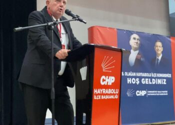 CHP’de sular durulmuyor: Bir istifa daha geldi
