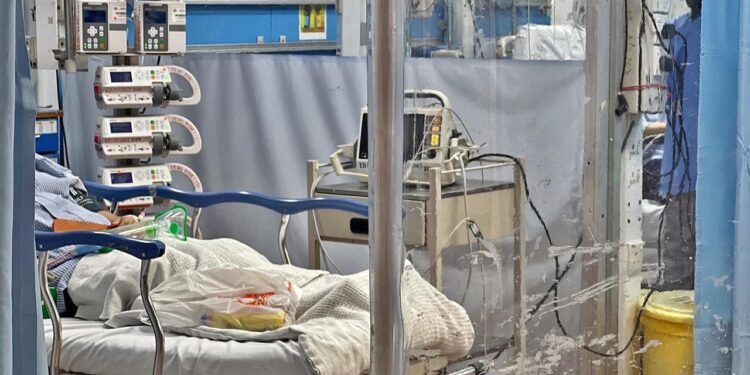 Çin’de akılalmaz tedavi! Yaşlı kadın 8 canlı kurbağa yuttu