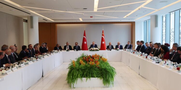 Cumhurbaşkanı Erdoğan, Hamdi Ulukaya ve ABD’li üst düzey şirket yöneticileriyle görüştü