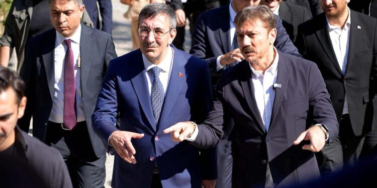 Cumhurbaşkanı Yardımcısı Cevdet Yılmaz’dan güçlü Türkiye mesajı