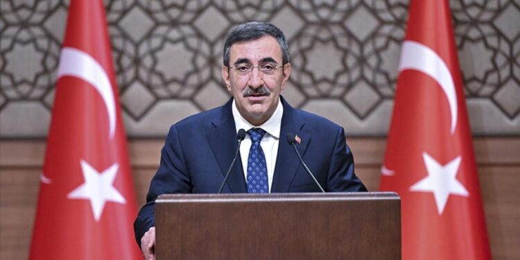 Cumhurbaşkanı Yardımcısı Yılmaz, ağustos ayı iş gücü istatistiklerini değerlendirdi